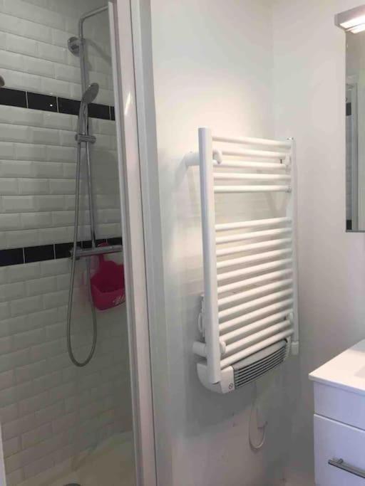 Duplex 45M2 -Zac L'Oreal - Palais De Justice Paris Clichy Bagian luar foto